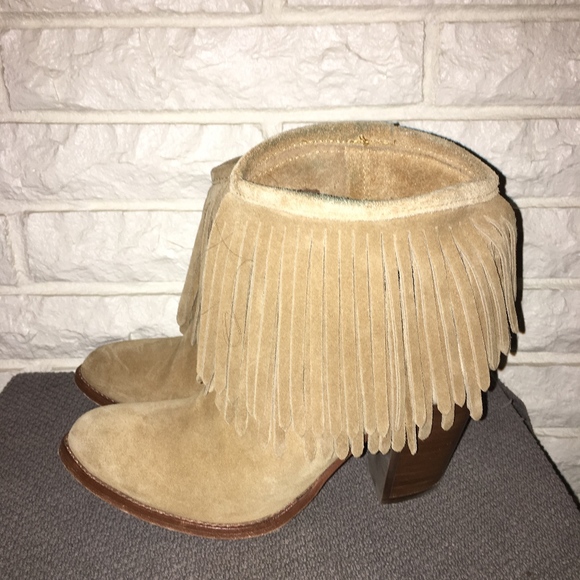 Frye Shoes - Frye Ilana short fringe boots suede tan 7